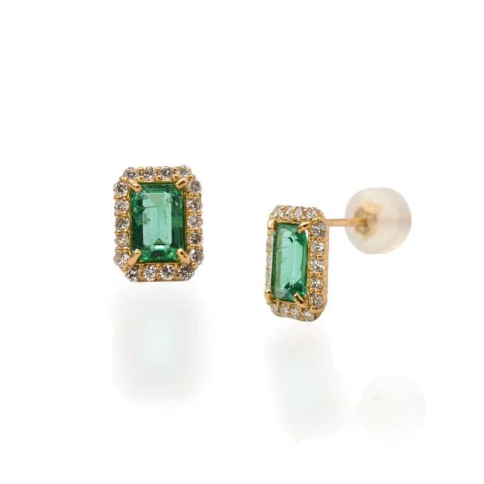 18K Yellow Gold Emerald & Diamond Cluster Stud Earrings