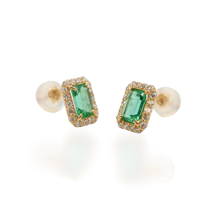 18K Yellow Gold Emerald ＆ Diamond Cluster Stud Earrings