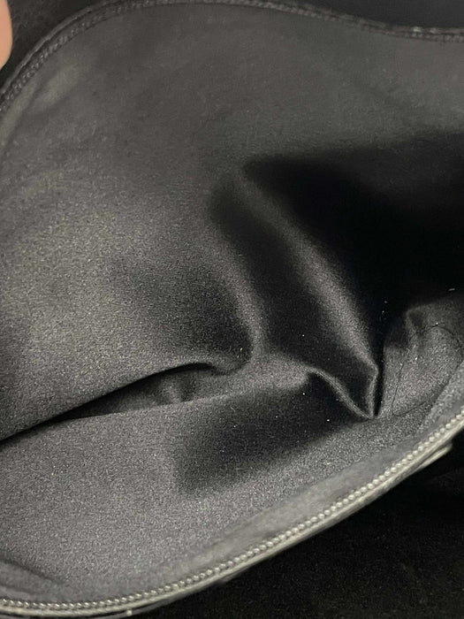 CHANEL GST Caviar Black Shoulder Bag　AB＋