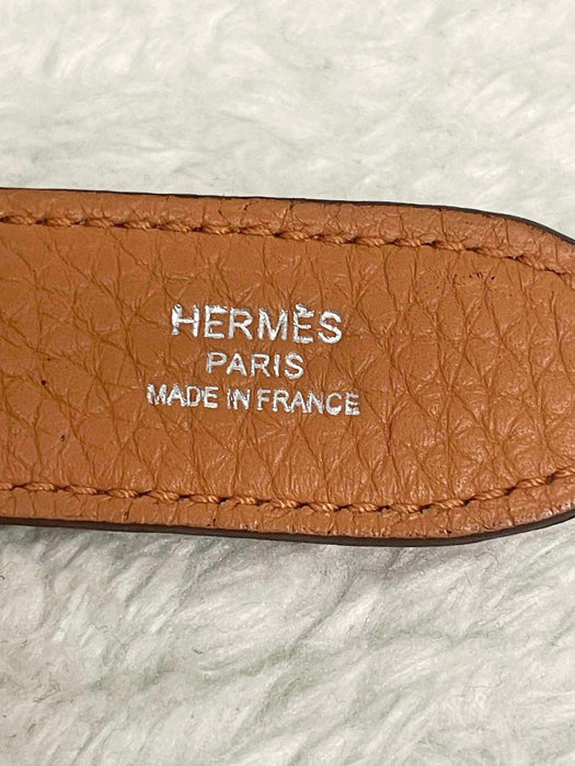 HERMES Jypsiere Orange Taurillon 28 Shoulder Bag. RANK AB+
