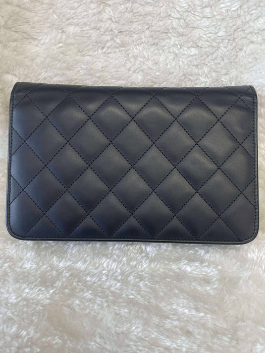 CHANEL Cambon Line Black Wallet on Chain　RANK A