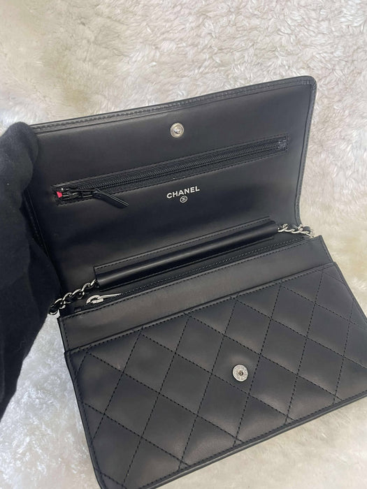 CHANEL Cambon Line Black Wallet on Chain　RANK A