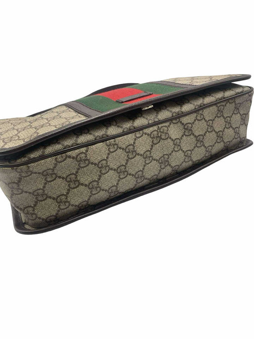 GUCCI GG Supreme Messenger Bag  RANK A