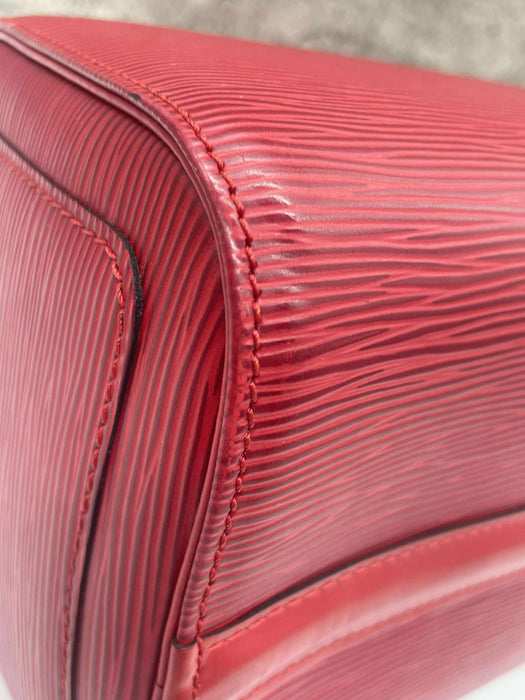 LOUIS VUITTON Speedy 25 Red Epi Handbag  RANK AB+
