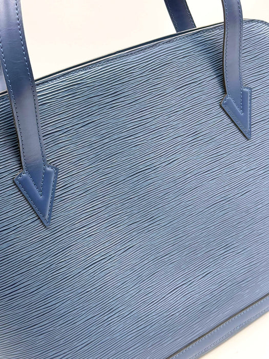 LOUIS VUITTON (ルイヴィトン) ショルダーバッグ エピ ルサック ブルー（ランクAB+）