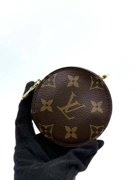 LOUIS VUITTON Multi Pochette Monogram Crossbody Bag. RANK A