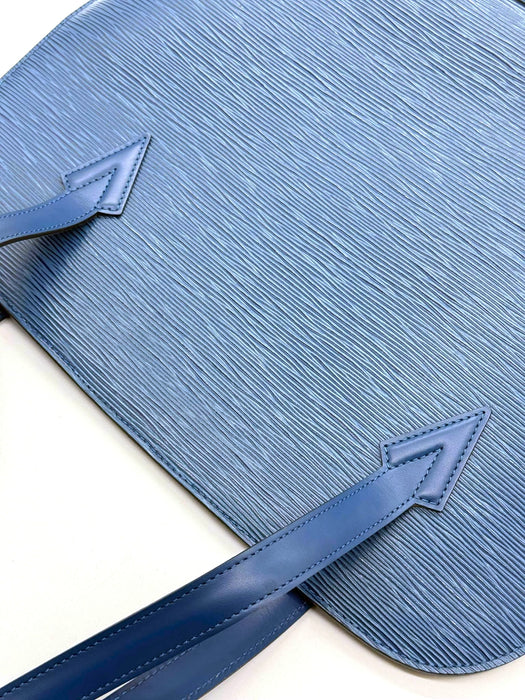 LOUIS VUITTON (ルイヴィトン) ショルダーバッグ エピ ルサック ブルー（ランクAB+）