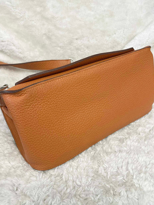 HERMES Jypsiere Orange Taurillon 28 Shoulder Bag. RANK AB+