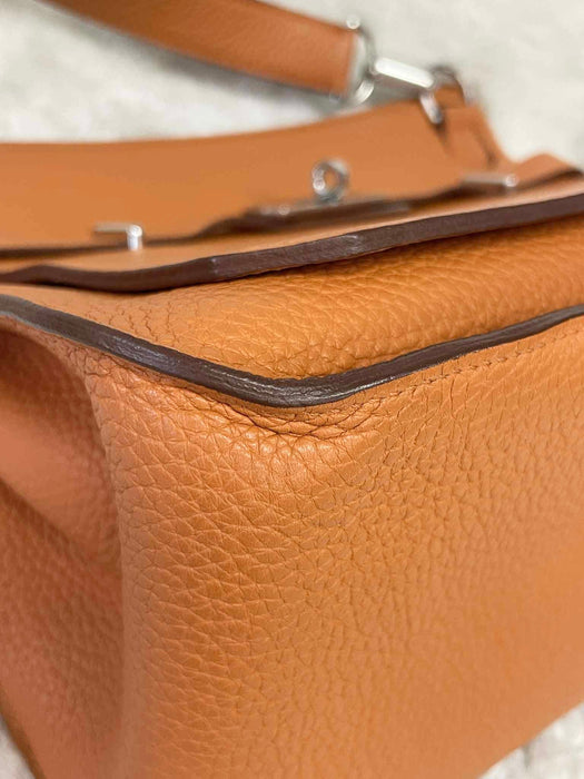 HERMES Jypsiere Orange Taurillon 28 Shoulder Bag. RANK AB+