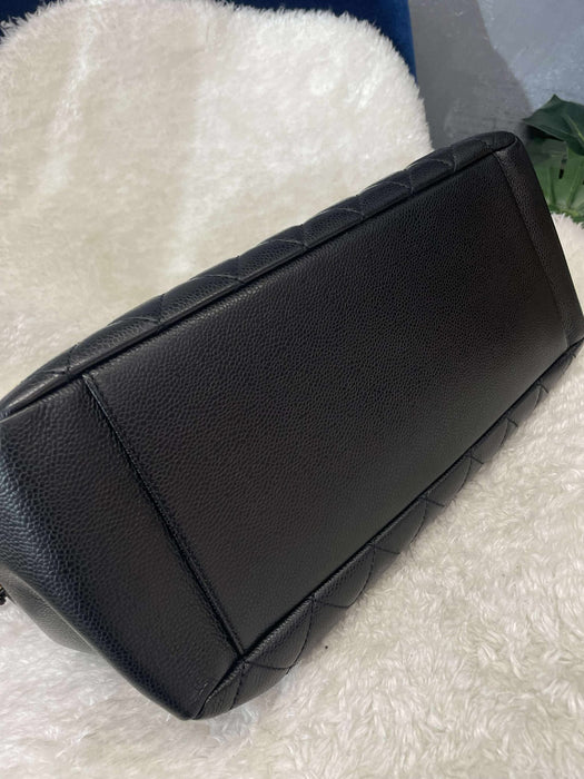 CHANEL GST Caviar Black Shoulder Bag　AB＋