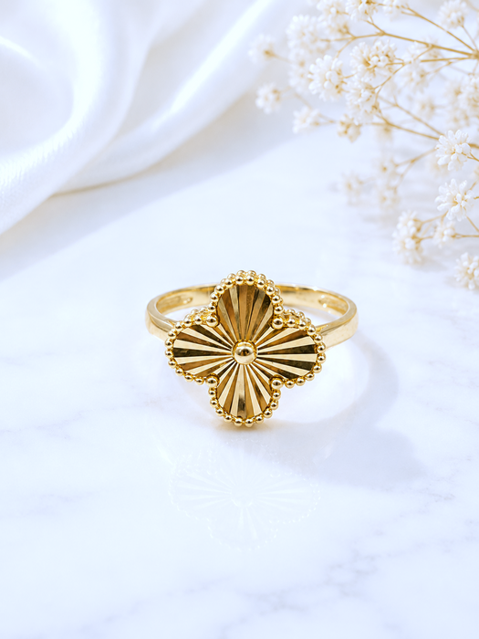 NBJ Clover Ring