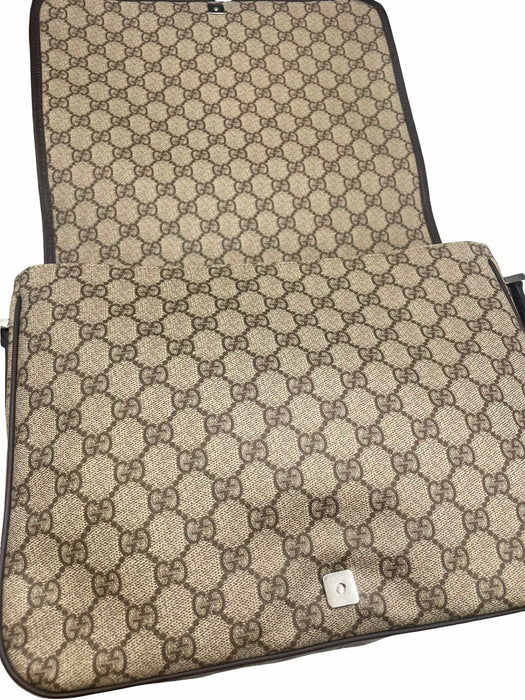 GUCCI GG Supreme Messenger Bag  RANK A