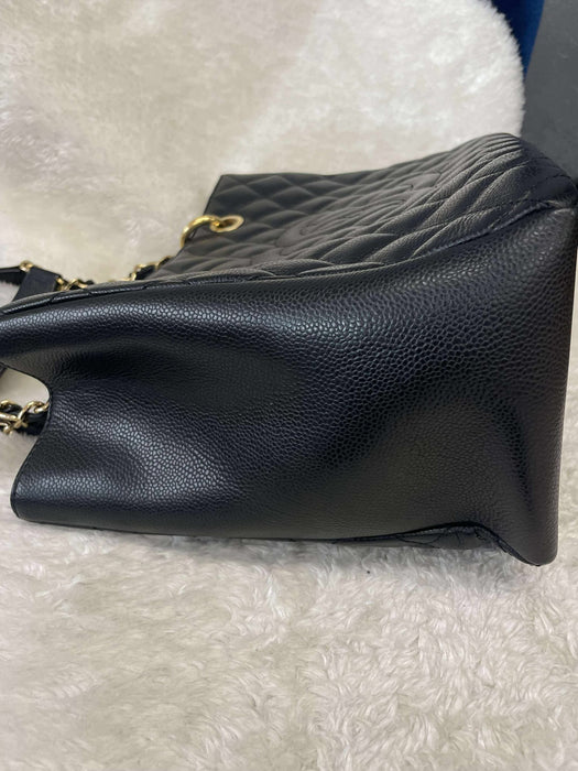 CHANEL GST Caviar Black Shoulder Bag　AB＋